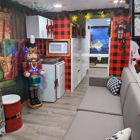 Olympic Railway Inn Скуим Екстериор снимка