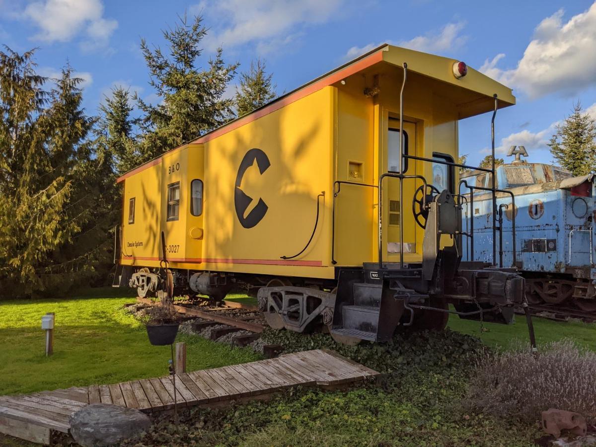 Olympic Railway Inn Скуим Екстериор снимка