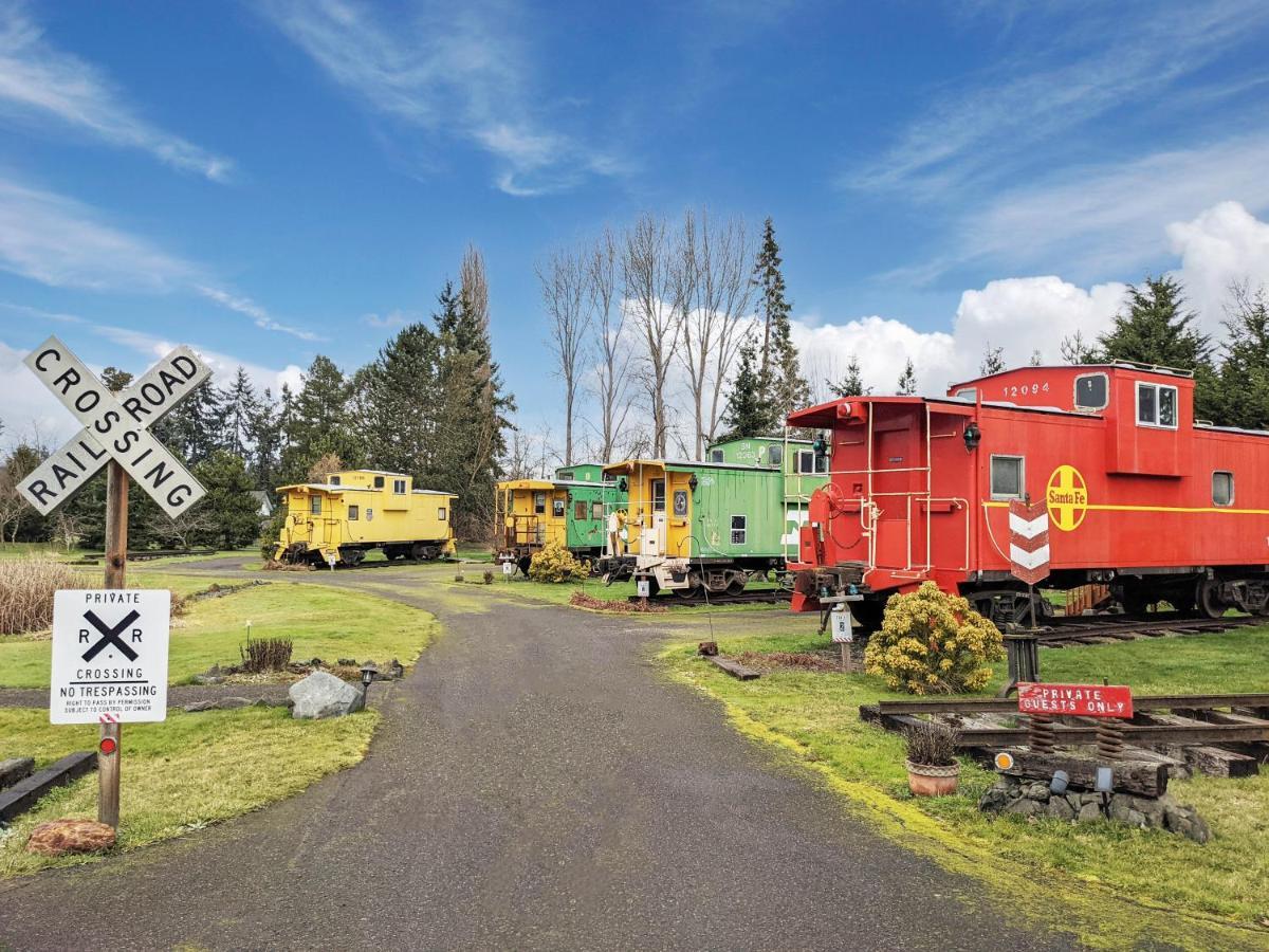Olympic Railway Inn Скуим Екстериор снимка